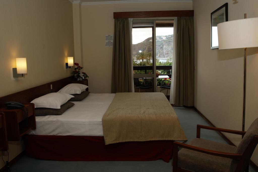 Cheerfulway Bravamar Hotel Ribeira Brava Exterior foto