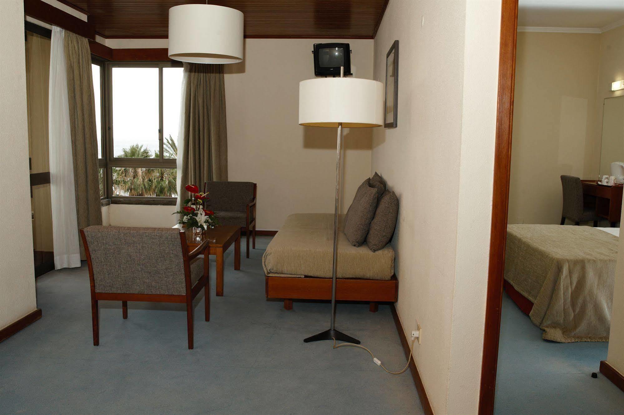 Cheerfulway Bravamar Hotel Ribeira Brava Exterior foto